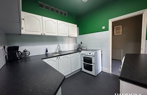 Tavistock Apartment | Impressive 3 bedroom apartment, Tavistock, Devon