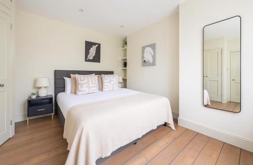 Tachbrook Apartment | Impressive 5 Bed House in Clapham