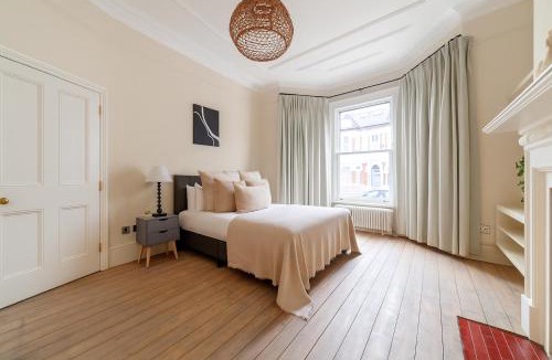 Tachbrook Apartment | Impressive 5 Bed House in Clapham