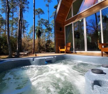Montgomery House | Impressive Cabin with Hammock in Montgomery, Texas