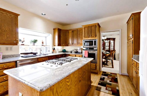 Union City House | Impressive Exec. Luxury Home. Pool & SPA. Beautiful, Clean, Spacious, Convenient