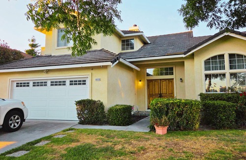 Union City House | Impressive Exec. Luxury Home. Pool & SPA. Beautiful, Clean, Spacious, Convenient