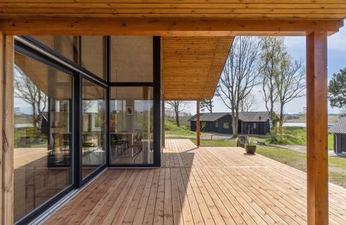 Faldsled House | Impressive Holiday Cottage By The Helsnæs Bay
