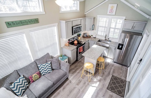 Seguin Cabin | Impressive Tiny House with River Access and Fire Pit in Seguin, Texas
