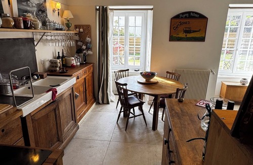 Treguier House | In a former Presbytery, elegance and charm. between land and sea. PMR housing