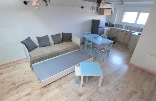 Graincourt-les-Havrincourt Apartment | In a former barn New, fully-equipped duplex apartment