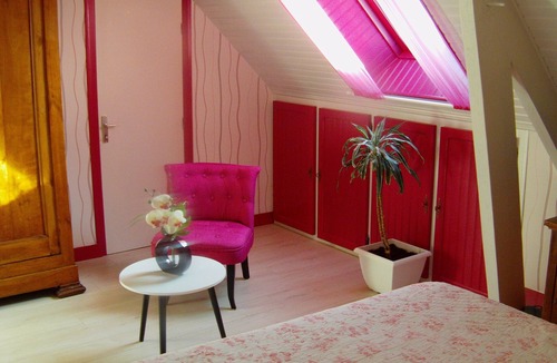 Ploermel House | IN A GREEN SCREEN