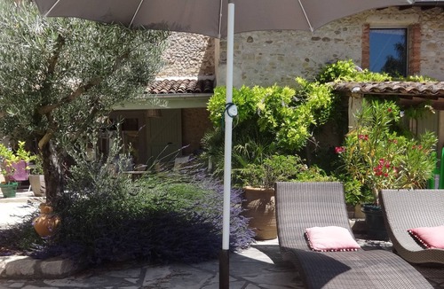 Allex House | In a green setting, charming cottage with pool