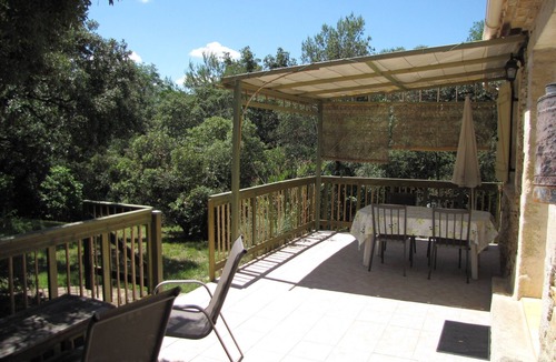 Galargues Cottage | In a Mediterranean park, quiet gîte, swimming pool, bike hire