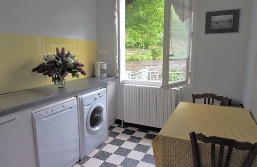 Sisteron House | In a privileged setting, detached house, private swimming pool, pets allowed