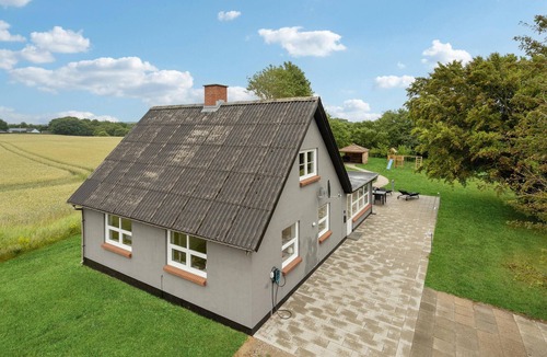 Spøttrup House | In a quiet and idyllic location welcomes you this versatile house.