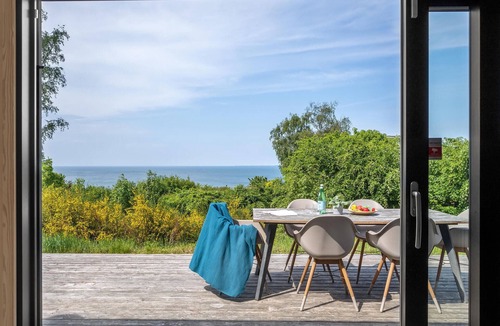 Hoeve Strand House | In a quiet location, close to the beach welcomes you this cozy cottage.