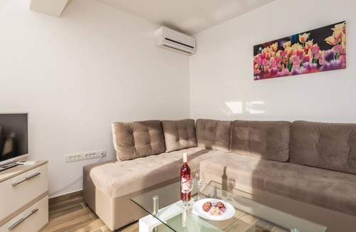 Opatija Apartment | In a small village above I.