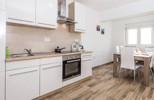 Opatija Apartment | In a small village above I.