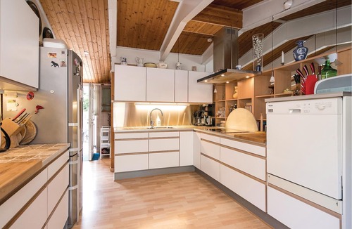 Hadsund House | In Ajstrup near Hadsund you will find this cozy cottage on a large plot and in a beautiful nature.