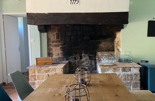 La Ferriere-de-Flee House | In Anjou, gîte in the castle grounds, with garden and heated swimming pool.