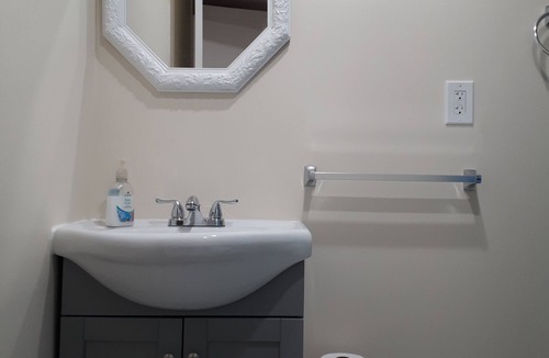 Ottawa Division Apartment | In Beacon Hill