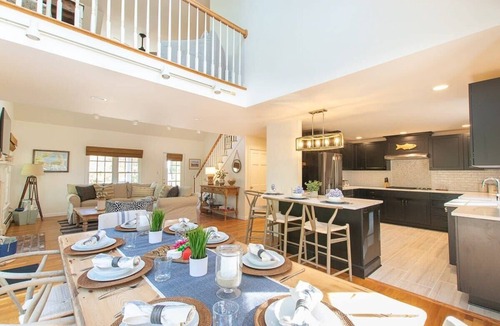 West Brewster House | In-Ground Plunge Pool Dog Friendly!