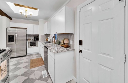Cherry Street House | In-ground pool, hot tub, fire pit, massage room!