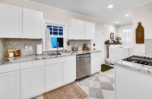 Cherry Street House | In-ground pool, hot tub, fire pit, massage room!