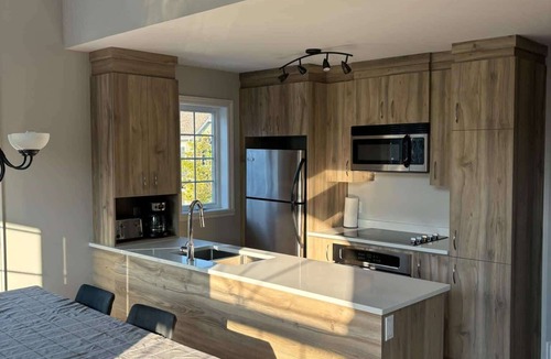 Saint-Sauveur Condo | In-ground pool | Spacious condo | Horizons