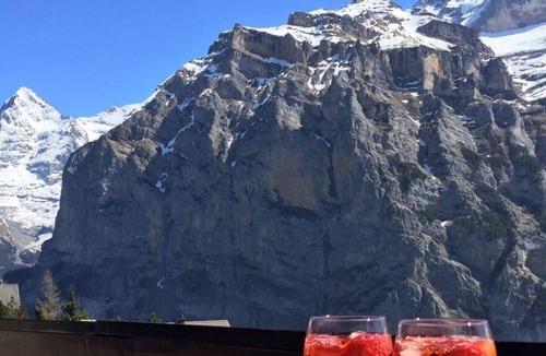 Murren Apartment | In idyllic Mürren - panoramic alpine view, balcony, garden with grill