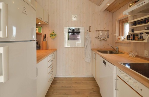 Karrebksminde House | In Karrebekæksminde, on the island of Enø lies this beautiful vacation home.