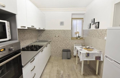 Murine Apartment | in Murine mit Großer Terrasse by Interhome