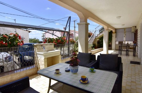 Murine Apartment | in Murine mit Großer Terrasse by Interhome