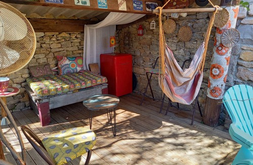 Claret House | In Pic St Loup, stone vacation home in a hamlet surrounded by vineyards