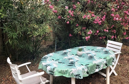 Endoume Apartment | In picturesque Malmousque area, 2 minutes from the sea near the ideal center for 2 people