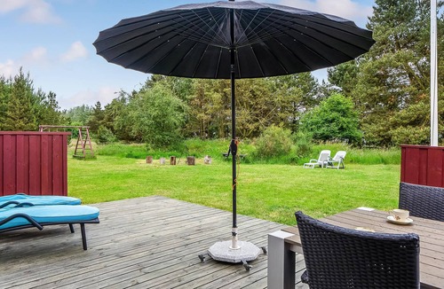 Mosevra House | In quiet surroundings near the Ho Bay lies this cozy cottage.