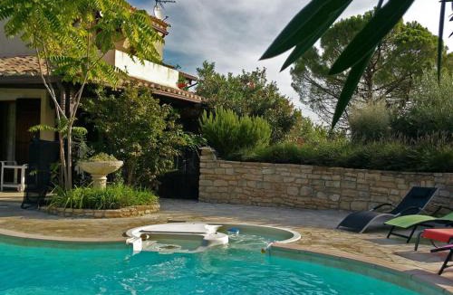 Saint-Julien-de-Peyrolas House | in southern France La Bastide