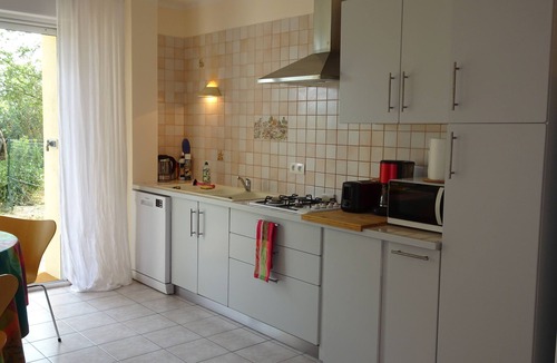 Gruissan Apartment | In the Bird Paradise, an Oasis of Silence, the Best Rest for You!