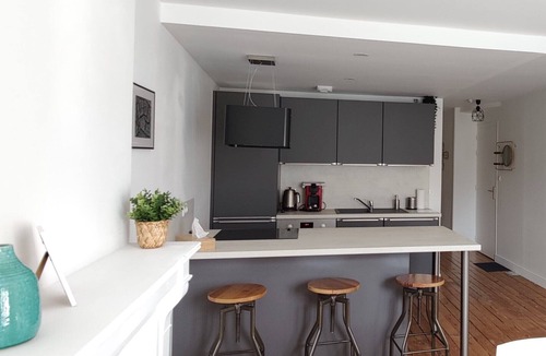 Granville Apartment | In the center of Granville