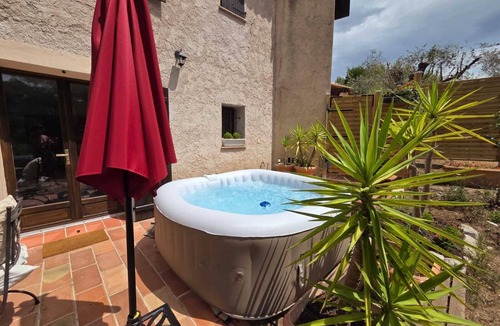 Falicon House | In the countryside just outside Nice