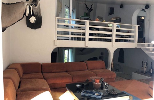 Noirmoutier-en-l'Ile Villa | In the heart of the Bois de la Chaise 6 bedroom villa - swimming pool - 600m from the beach