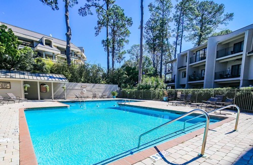 Harbour Town House | In the Heart of Harbour Town! Gorgeous, End Unit Townhome w/Community Pool & Outdoor Balconies!