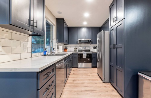 Eagle House | In The Heart Of Eagle!