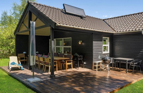 Skygge House | In the heart of Jutland welcomes you this cozy cottage in idyllic location.