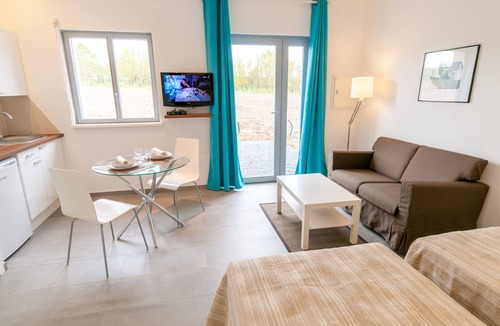 Saint-Hilaire-Saint-Florent Apartment | In the heart of nature between the Cadre Noir and Saumur! 4