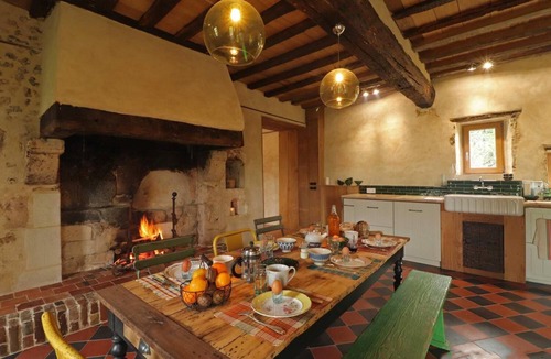 Comblot Other | In the heart of the countryside, an old renovated farmhouse, totally independent.