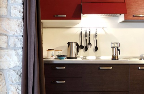 Novigrad Apartment | In the historic center just steps from the sea