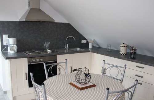 Monchy-au-Bois Cottage | In the house winch PDC