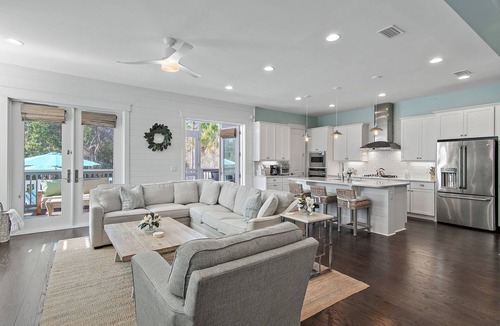 Santa Rosa Beach House | In the Key of the Sea! Private Saltwater Pool & Hot Tub | Free 6 Bikes + 6-Seater Golf Cart Included