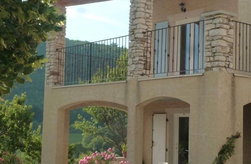 Lardiers Apartment | In the land of lavender, at the foot of the Lure mountain