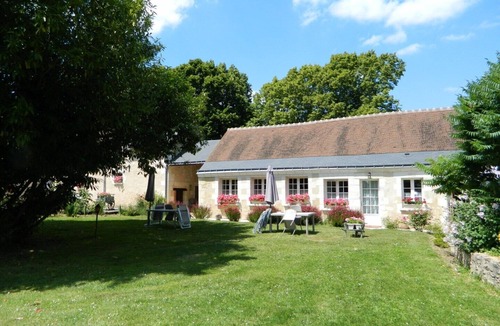 Lussault-sur-Loire Apartment | In the Loire Valley exceptional gite near Amboise gite le Cot