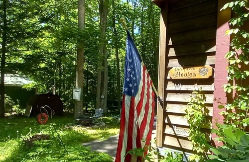 Maple View House | In the middle of the Salmon run!