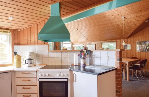 Østerskov House | In the midst of beautiful nature on a large plot of land lies this lovely vacation home.