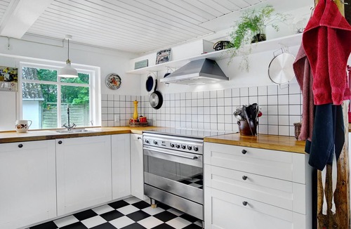 Tureby House | In the small station town of Tureby lies this cozy thatched house.